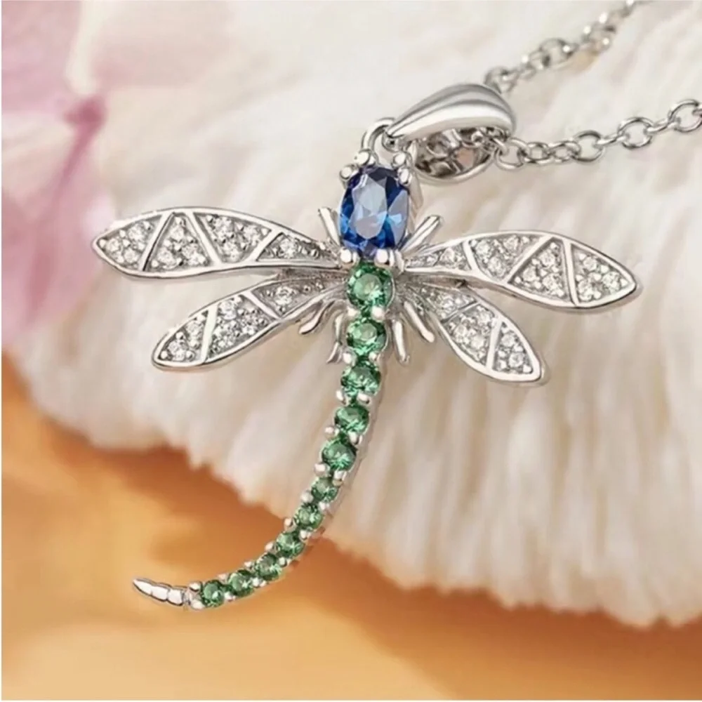 Women’s Cubic Zircon Dragonfly Necklace Sliver Plated Green Blue Dragonfly